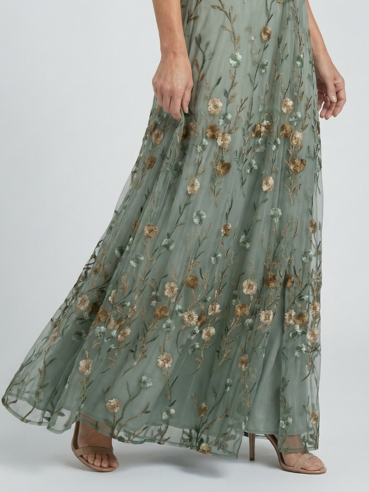 Selora | Halter Bloom Maxi Dress