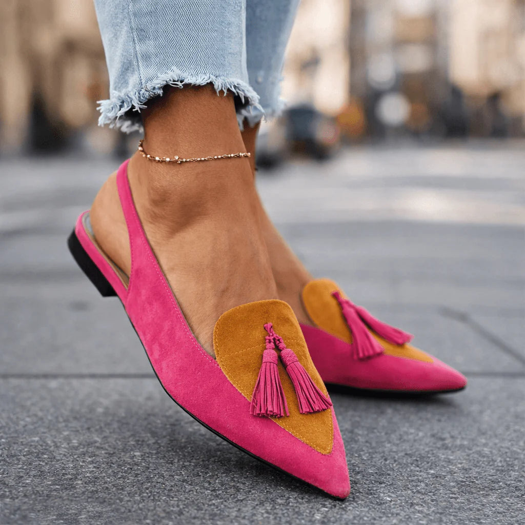 Laura | Everyday Comfort Pom Poms