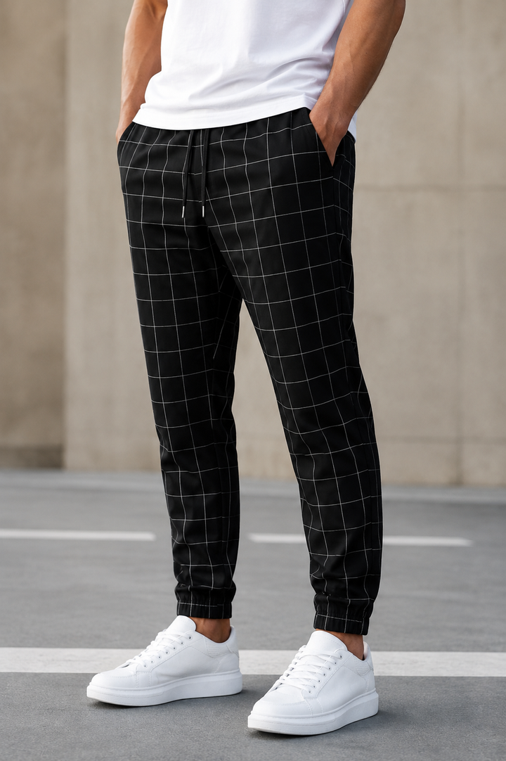 Maxim | Checkered Jogger Pants