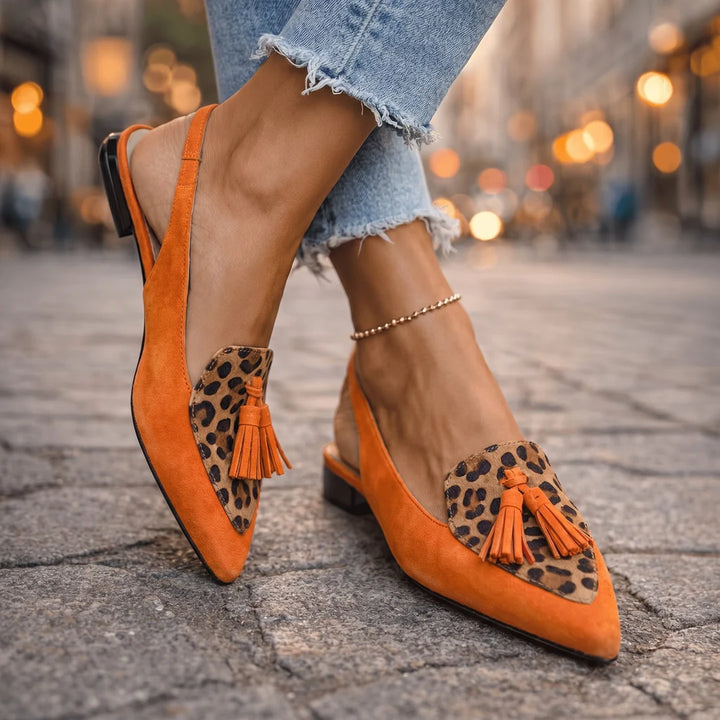 Laura | Everyday Comfort Pom Poms